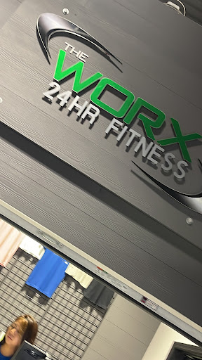 The worx 24hr fitness - Gym Photo