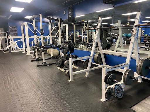 Mustang Gym & Personal Training - Gym Photo