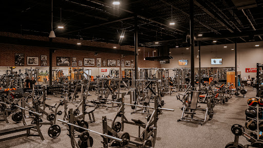 Gold's Gym Memphis - Gym Photo