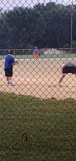 Dutzow Ball Park - Gym Photo