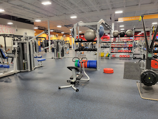 Crunch Fitness - Quail Springs - Gym Photo