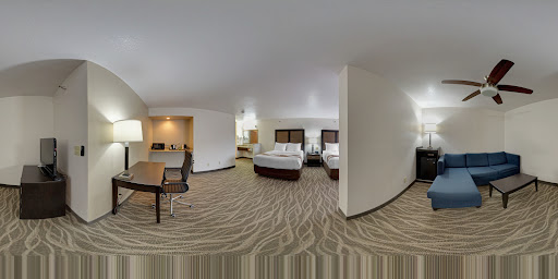 Quality Inn & Suites - Gym Photo