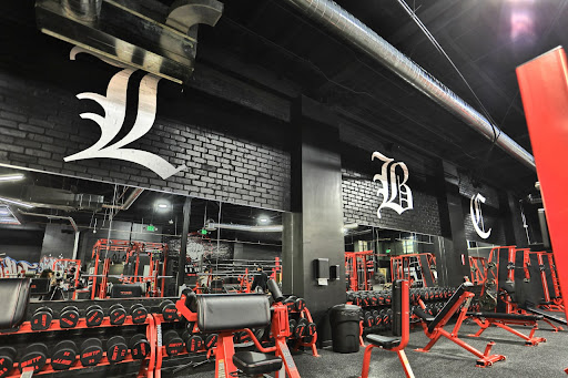 Self Made Training Facility Long Beach | Personal Fitness Center - Gym Photo