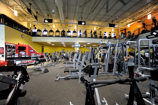 Form & Fitness Health Club - Gym Photo