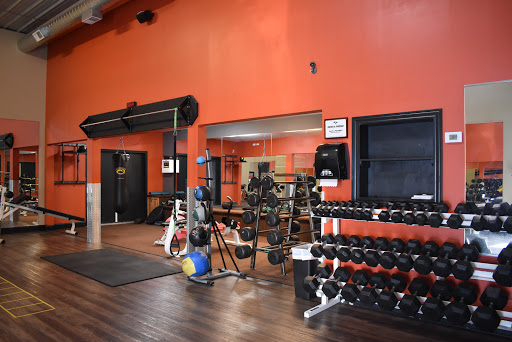 Universal Fitness - Cedar Lake - Gym Photo